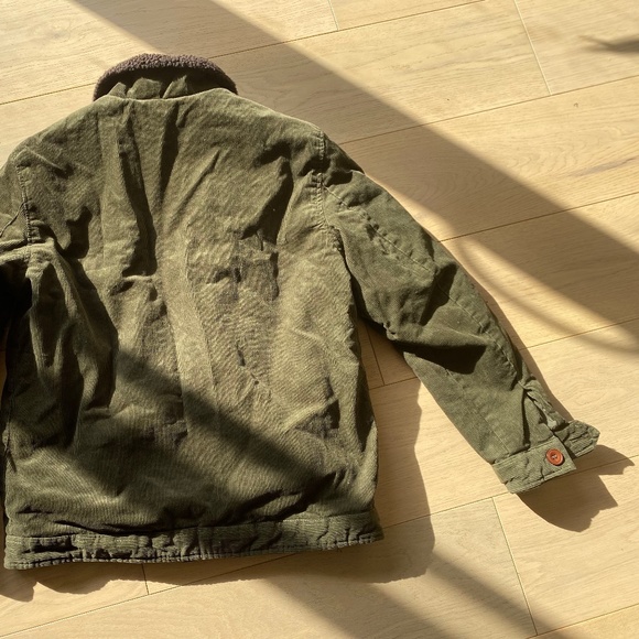 Never worn corduroy green jacket - Picture 2 of 2